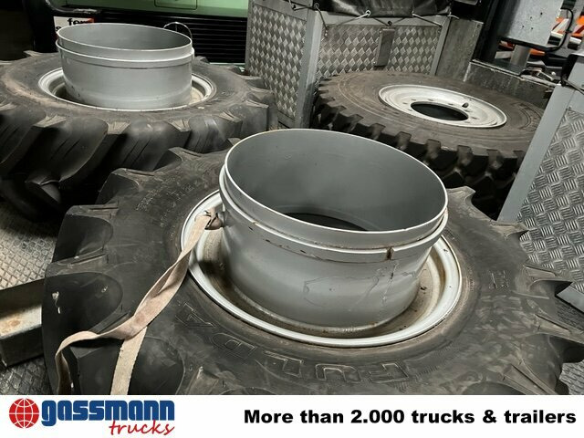 2x Reifen 14.9R24 - Neumáticos y llantas: foto 3 2x Reifen 14.9R24 - Neumáticos y llantas: foto 3