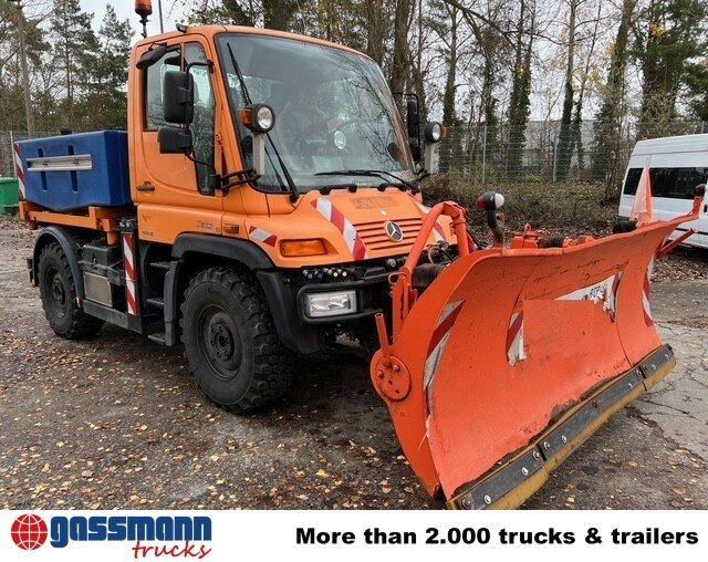 Unimog U 300 405/10 4x4, Kommunalhydraulik, WSK - Furgoneta: foto 3 Unimog U 300 405/10 4x4, Kommunalhydraulik, WSK - Furgoneta: foto 3