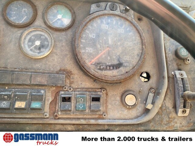 HENSCHEL F 161 AK 4x4 mit Kran Atlas AK 5007 - Camión caja abierta, Camión grúa: foto 3 HENSCHEL F 161 AK 4x4 mit Kran Atlas AK 5007 - Camión caja abierta, Camión grúa: foto 3