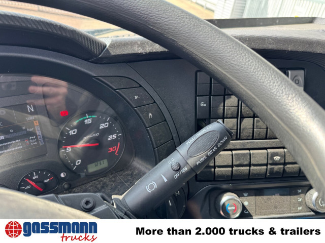 Iveco X-Way AD360X40Z/P 8x4 - Camión chasis: foto 5 Iveco X-Way AD360X40Z/P 8x4 - Camión chasis: foto 5