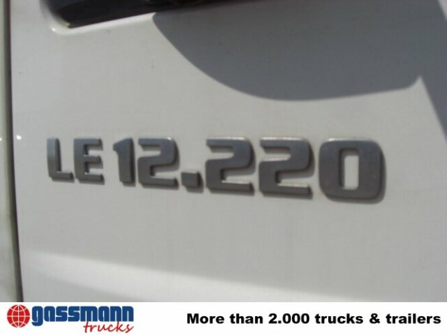 MAN LE 12.220 BL 4x2, Ersatzteilträger! - Camión chasis: foto 4 MAN LE 12.220 BL 4x2, Ersatzteilträger! - Camión chasis: foto 4