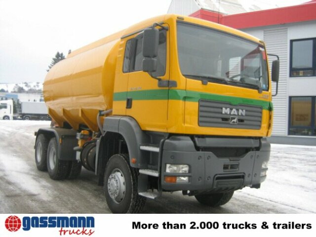 MAN TGA 26.430 6x6 - Camión cisterna: foto 5 MAN TGA 26.430 6x6 - Camión cisterna: foto 5