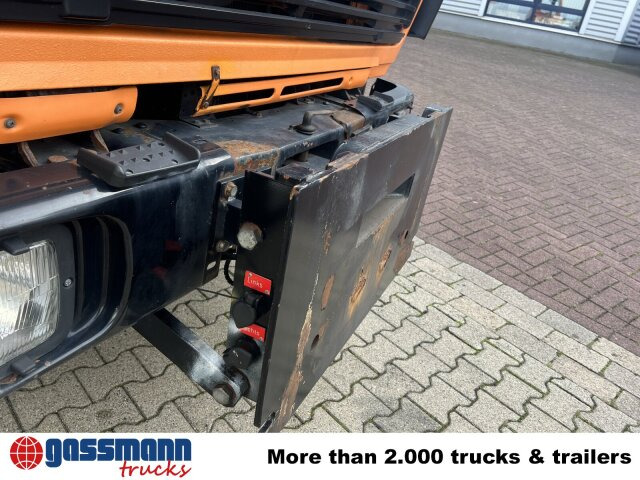 Mercedes-Benz 1617 C 4x2, Winterdienstausstattung - Barredora vial: foto 4 Mercedes-Benz 1617 C 4x2, Winterdienstausstattung - Barredora vial: foto 4