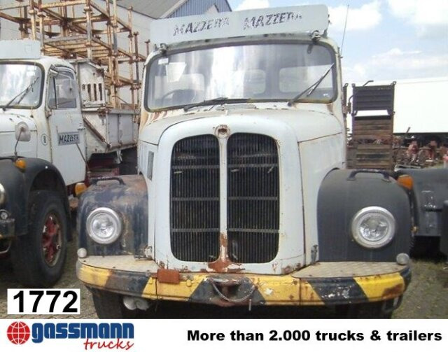 Saurer V5 4x2 - Camión chasis: foto 1 Saurer V5 4x2 - Camión chasis: foto 1