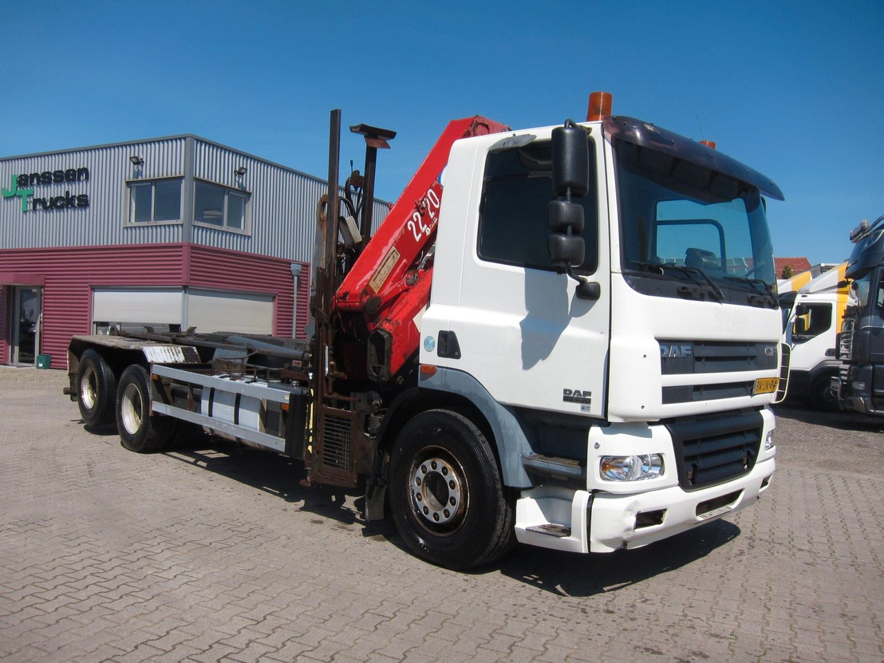 DAF CF 85 480 6x2 HMF 2220 3xhydr Remote Manual E3 - Camión multibasculante, Camión grúa: foto 1 DAF CF 85 480 6x2 HMF 2220 3xhydr Remote Manual E3 - Camión multibasculante, Camión grúa: foto 1