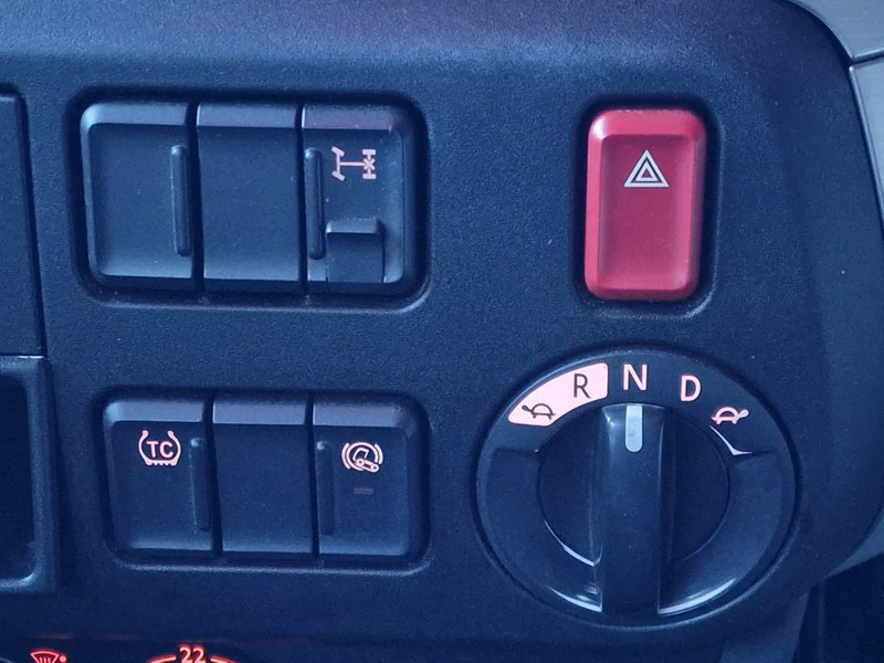 Cabeza tractora DAF XF 460 SuperSpaceCab 4x2 - Full air - Night Clima - TV -Microwave - Full spoiler - Navi: foto 15