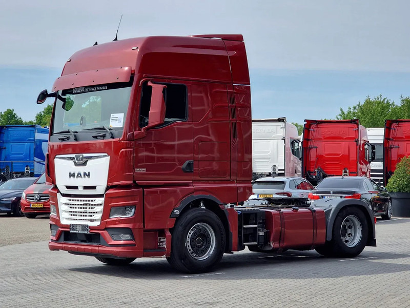 MAN TGX 18.510 4x2 - Retarder - Night clima - 2x tank - Navi - Full spoiler - Cabeza tractora: foto 3 MAN TGX 18.510 4x2 - Retarder - Night clima - 2x tank - Navi - Full spoiler - Cabeza tractora: foto 3