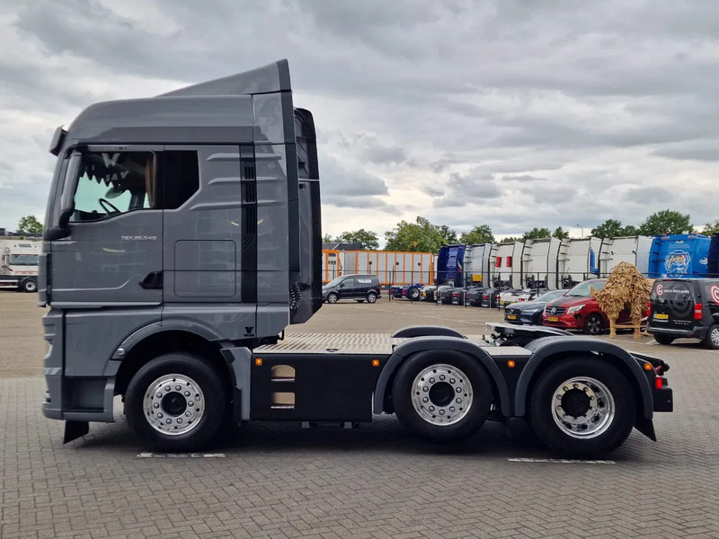 MAN TGX 26.540 6x2/4 - New - Retarder - PTO - Custom exterior - Chassis cover - NEW - Cabeza tractora: foto 4 MAN TGX 26.540 6x2/4 - New - Retarder - PTO - Custom exterior - Chassis cover - NEW - Cabeza tractora: foto 4