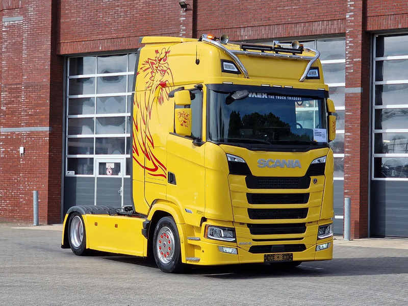 Scania 500S NGS Highline 4x2 - Only 38Tkm - Full spec - Retarder - Full air - Night clima - Cabeza tractora: foto 1 Scania 500S NGS Highline 4x2 - Only 38Tkm - Full spec - Retarder - Full air - Night clima - Cabeza tractora: foto 1