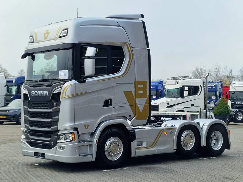 Scania 660S V8 NGS Highline 6x2/4 - New - Full spec - Retarder - Night clima - Led - Leather - Navi - Cabeza tractora: foto 3 Scania 660S V8 NGS Highline 6x2/4 - New - Full spec - Retarder - Night clima - Led - Leather - Navi - Cabeza tractora: foto 3