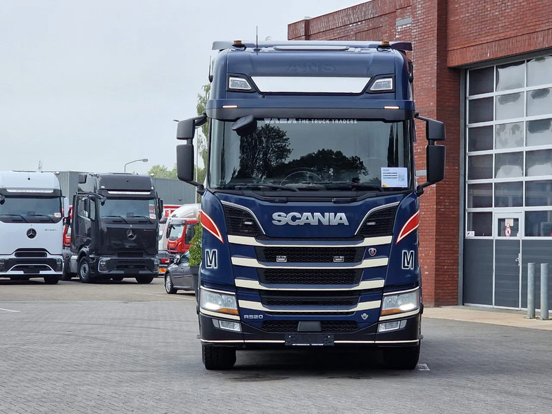 Scania R520 V8 NGS Highline 6x2 - PTO/Hydraulic - Full air - 2.95 WB - Navi - Fridge - Sliding 5th wheel - Cabeza tractora: foto 2 Scania R520 V8 NGS Highline 6x2 - PTO/Hydraulic - Full air - 2.95 WB - Navi - Fridge - Sliding 5th wheel - Cabeza tractora: foto 2