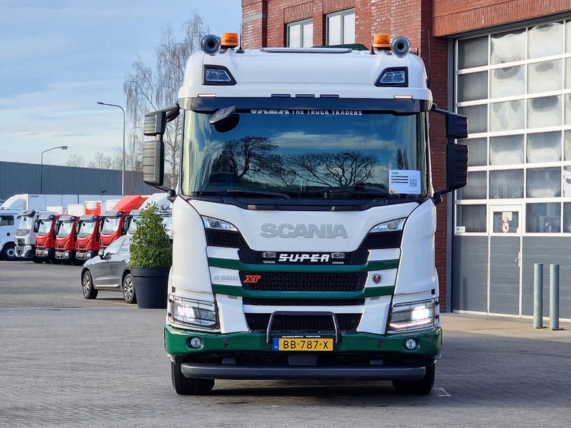 Scania G500 XT 8x4*4 - HMF 2820K Crane - AJK 20T Hooklift - Retarder - Full air - Like new - Camión multibasculante, Camión grúa: foto 4 Scania G500 XT 8x4*4 - HMF 2820K Crane - AJK 20T Hooklift - Retarder - Full air - Like new - Camión multibasculante, Camión grúa: foto 4