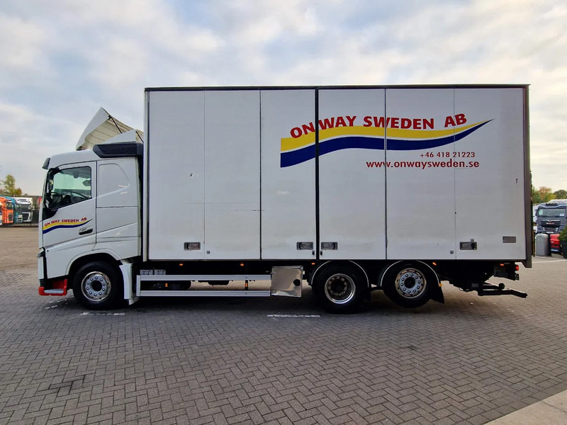 Volvo FH 13.460 lowroof 6x2 - Box with Sidedoors - 480 WB - Full air - Camión caja cerrada: foto 5 Volvo FH 13.460 lowroof 6x2 - Box with Sidedoors - 480 WB - Full air - Camión caja cerrada: foto 5