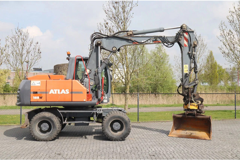 Atlas 160W | ROTOTILT | GRIPPER | BUCKET | DOZER BLADE - Excavadora de ruedas: foto 4 Atlas 160W | ROTOTILT | GRIPPER | BUCKET | DOZER BLADE - Excavadora de ruedas: foto 4