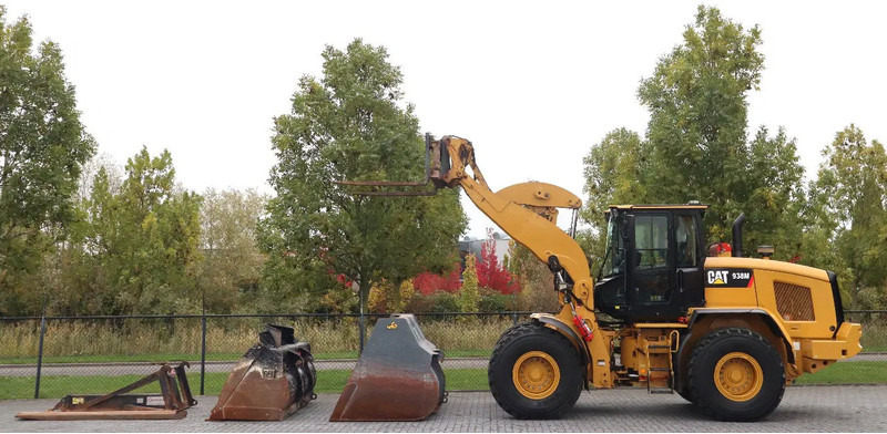 Caterpillar 938 M | 2X BUCKET | JIB | FORKS | BSS | GOOD CONDITION - Cargadora de ruedas: foto 1 Caterpillar 938 M | 2X BUCKET | JIB | FORKS | BSS | GOOD CONDITION - Cargadora de ruedas: foto 1