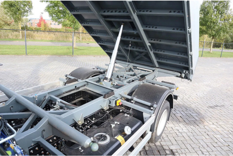 Furgoneta basculante FUSO Canter 7C18 | 4X2 | 3-WAY TIPPER | PM 6.5 KRAN /CRANE: foto 13 Furgoneta basculante FUSO Canter 7C18 | 4X2 | 3-WAY TIPPER | PM 6.5 KRAN /CRANE: foto 13