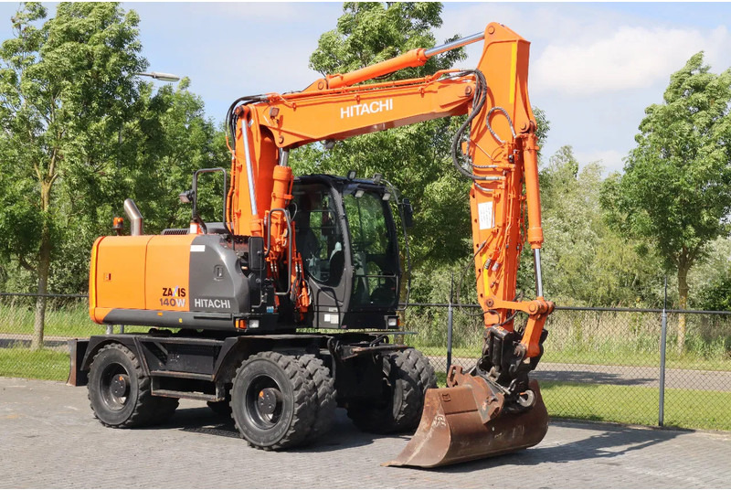 Hitachi ZX 140 W-5B | TILT QC | BUCKET | DOZER BLADE | DUTCH REG. - Excavadora de ruedas: foto 5 Hitachi ZX 140 W-5B | TILT QC | BUCKET | DOZER BLADE | DUTCH REG. - Excavadora de ruedas: foto 5