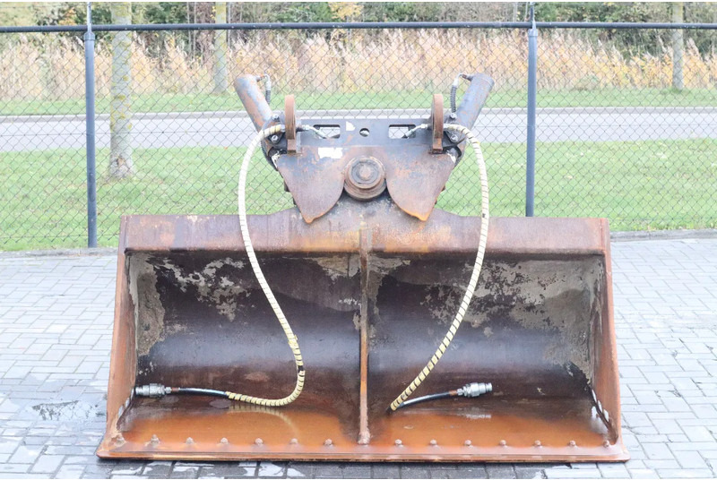 Onbekend CW30 | TILT BUCKET | TILT SCHAUFEL | KANTELBAK - Cazo para Maquinaria de construcción: foto 2 Onbekend CW30 | TILT BUCKET | TILT SCHAUFEL | KANTELBAK - Cazo para Maquinaria de construcción: foto 2