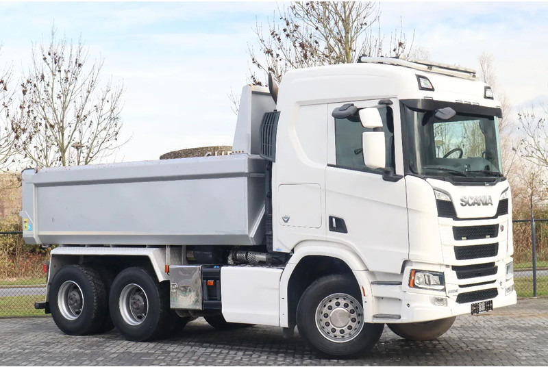 Scania R650 V8 NGS | 6X4 | FULL STEEL | BIG AXLES | RETARDER | EURO 6 - Camión volquete: foto 2 Scania R650 V8 NGS | 6X4 | FULL STEEL | BIG AXLES | RETARDER | EURO 6 - Camión volquete: foto 2