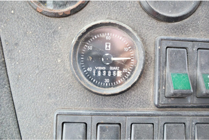 Arrendamiento de Terberg RT 20 4X4 + HEAVY SEMI TRAILER Terberg RT 20 4X4 + HEAVY SEMI TRAILER: foto 16