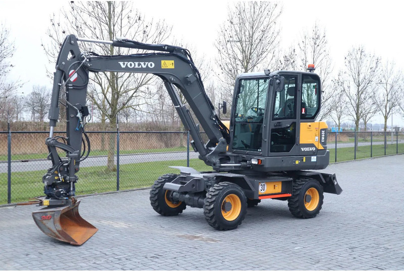 Volvo EW 60 E | DEMO | 30 KM/H | ROTOTILT + GRIPPER | BUCKET - Excavadora de ruedas: foto 2 Volvo EW 60 E | DEMO | 30 KM/H | ROTOTILT + GRIPPER | BUCKET - Excavadora de ruedas: foto 2
