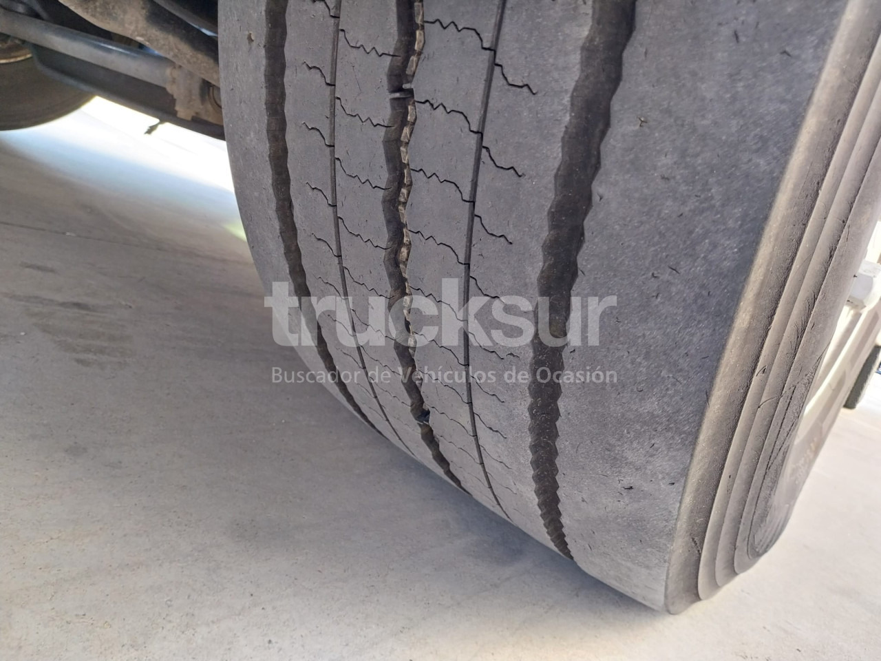 Cabeza tractora RENAULT T520 HIGH SLEEPER CAB: foto 13