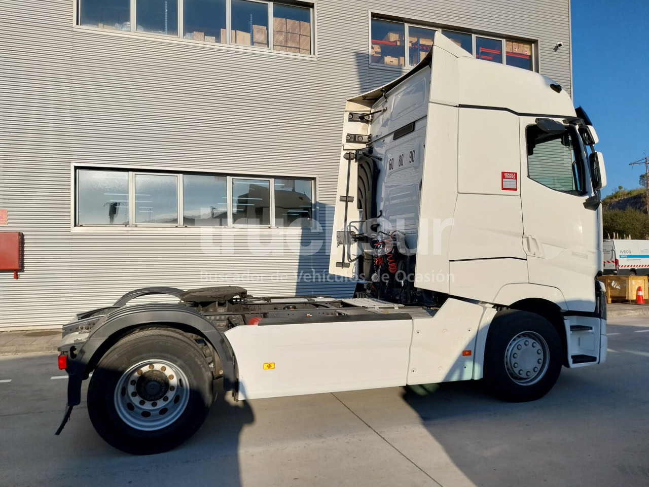Cabeza tractora RENAULT T520 HIGH SLEEPER CAB: foto 6