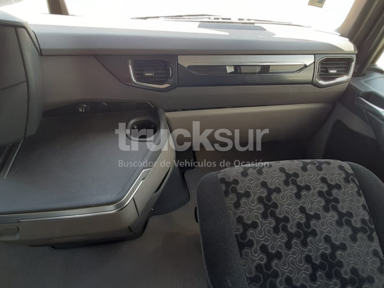 Arrendamiento de SCANIA S500 SCANIA S500: foto 15 Arrendamiento de SCANIA S500 SCANIA S500: foto 15