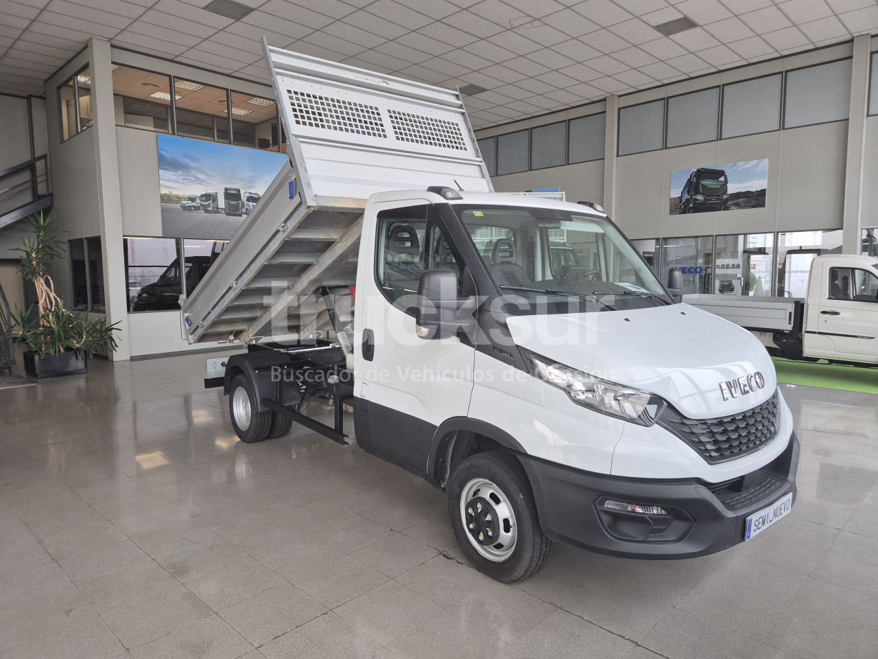 IVECO DAILY 35C14H - Furgoneta basculante: foto 2 IVECO DAILY 35C14H - Furgoneta basculante: foto 2