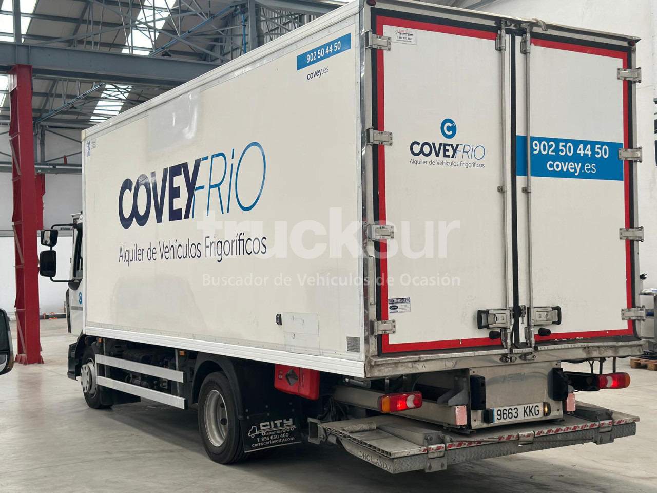 RENAULT D 12.210 - Camión frigorífico: foto 4 RENAULT D 12.210 - Camión frigorífico: foto 4
