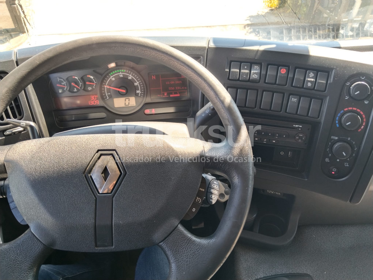 RENAULT D280.18 - Camión caja cerrada: foto 5 RENAULT D280.18 - Camión caja cerrada: foto 5