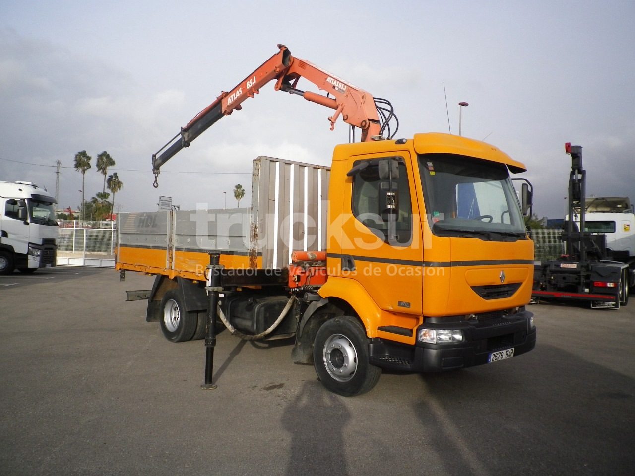 RENAULT MIDLUM 220.14C GRUA - Camión caja abierta, Camión grúa: foto 2 RENAULT MIDLUM 220.14C GRUA - Camión caja abierta, Camión grúa: foto 2