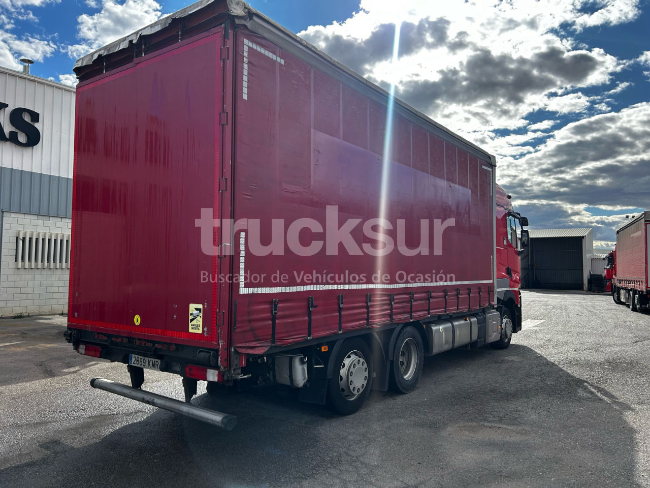 RENAULT T480 HIGH SLEEPER CAB 6X2*4 ejes 6x2*4 - Camión lona: foto 3 RENAULT T480 HIGH SLEEPER CAB 6X2*4 ejes 6x2*4 - Camión lona: foto 3