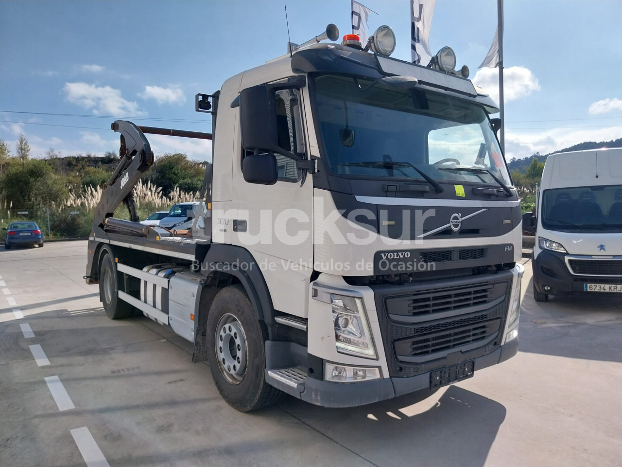 VOLVO FM 330HP - Camión portacontenedor de cadenas: foto 3 VOLVO FM 330HP - Camión portacontenedor de cadenas: foto 3