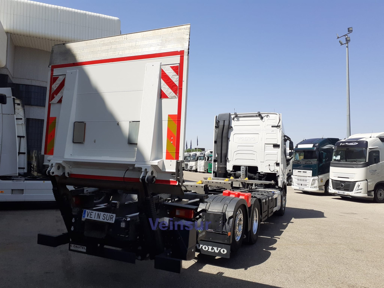 VOLVO FH4 I-SAVE - Camión: foto 3 VOLVO FH4 I-SAVE - Camión: foto 3