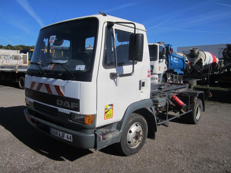 DAF 45 ATI 130 - Camión multibasculante: foto 2 DAF 45 ATI 130 - Camión multibasculante: foto 2