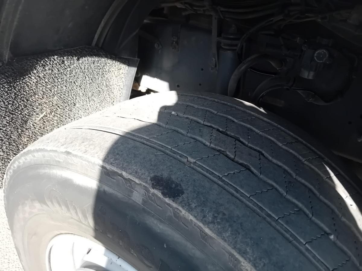 DAF XF105 460 - Camión caja abierta: foto 4 DAF XF105 460 - Camión caja abierta: foto 4