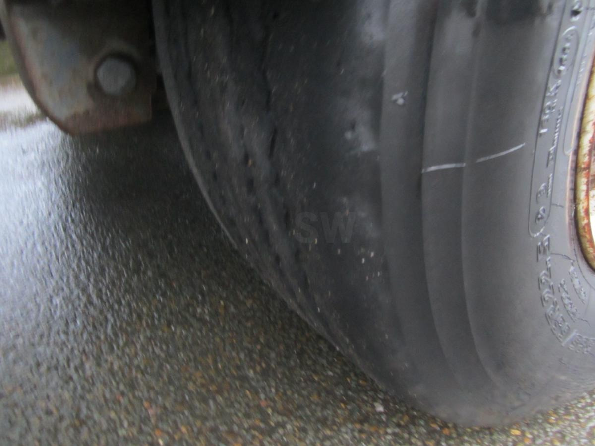 Fruehauf - Semirremolque plataforma/ Caja abierta: foto 3 Fruehauf - Semirremolque plataforma/ Caja abierta: foto 3