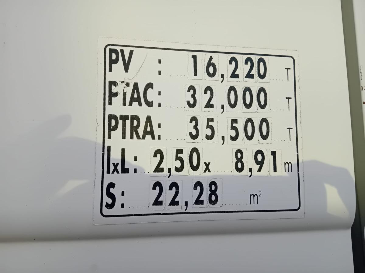 Mercedes Actros 3236 - Camión volquete: foto 5 Mercedes Actros 3236 - Camión volquete: foto 5