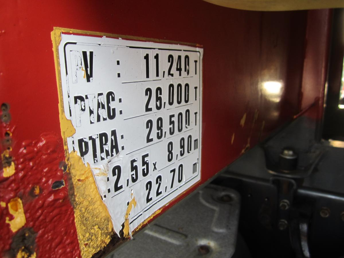 Renault Premium Lander 410 DXI - Camión caja cerrada: foto 4 Renault Premium Lander 410 DXI - Camión caja cerrada: foto 4