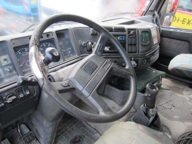 Camión multibasculante Volvo FH12: foto 8