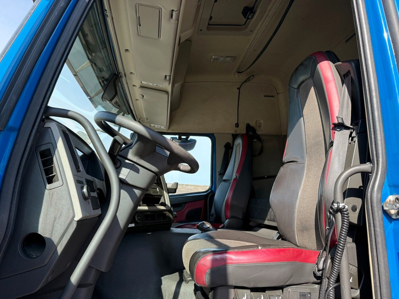 Volvo FM 410 4x2 Globetrotter Euro 6 - Cabeza tractora: foto 5 Volvo FM 410 4x2 Globetrotter Euro 6 - Cabeza tractora: foto 5