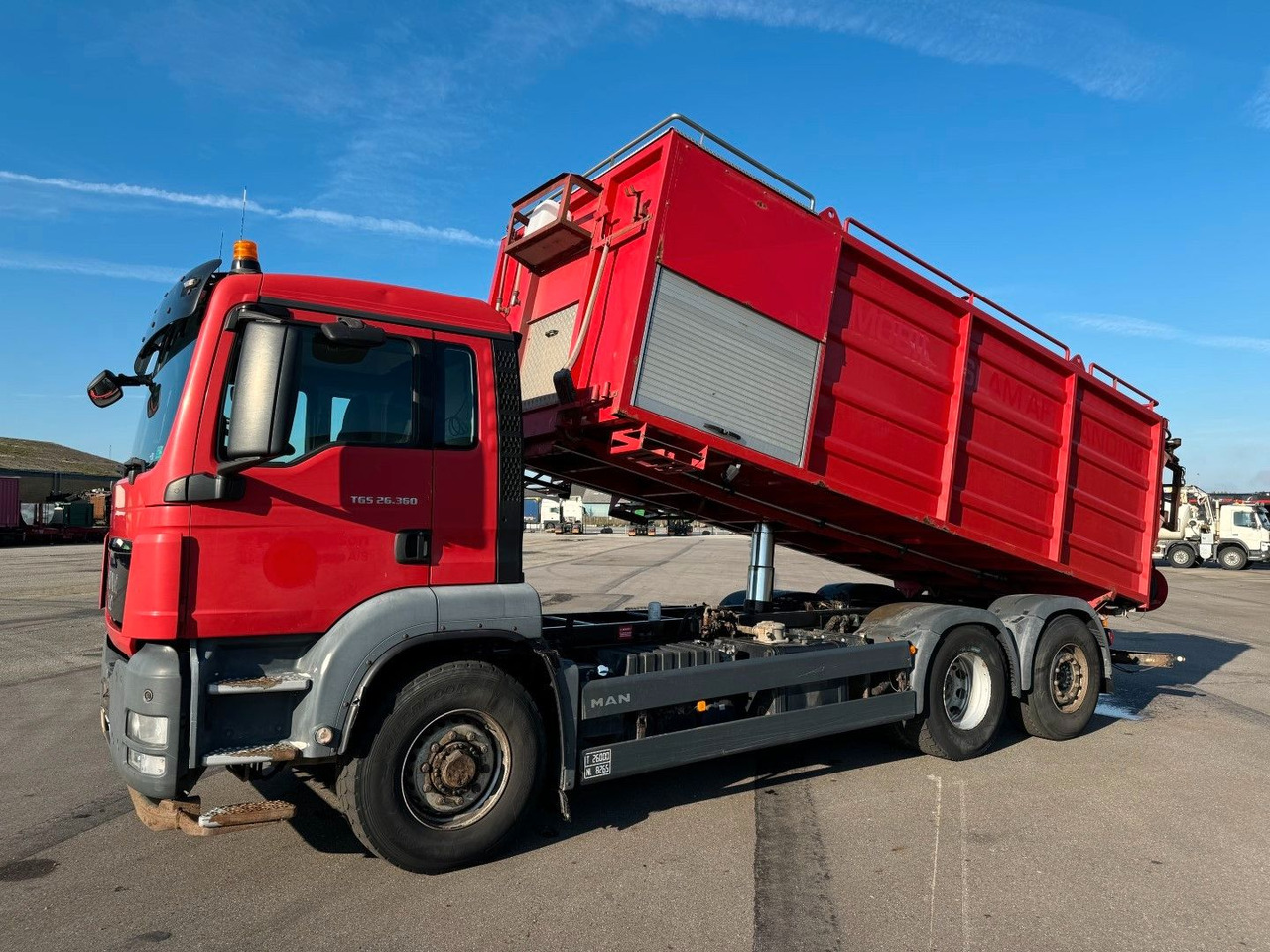 MAN TGS 26.360 6x4H*4 Simon Moos KSA MAN TGS 26.360 6x4H*4 Simon Moos KSA VacuDrain - Limpieza de alcantarillado: foto 1 MAN TGS 26.360 6x4H*4 Simon Moos KSA MAN TGS 26.360 6x4H*4 Simon Moos KSA VacuDrain - Limpieza de alcantarillado: foto 1