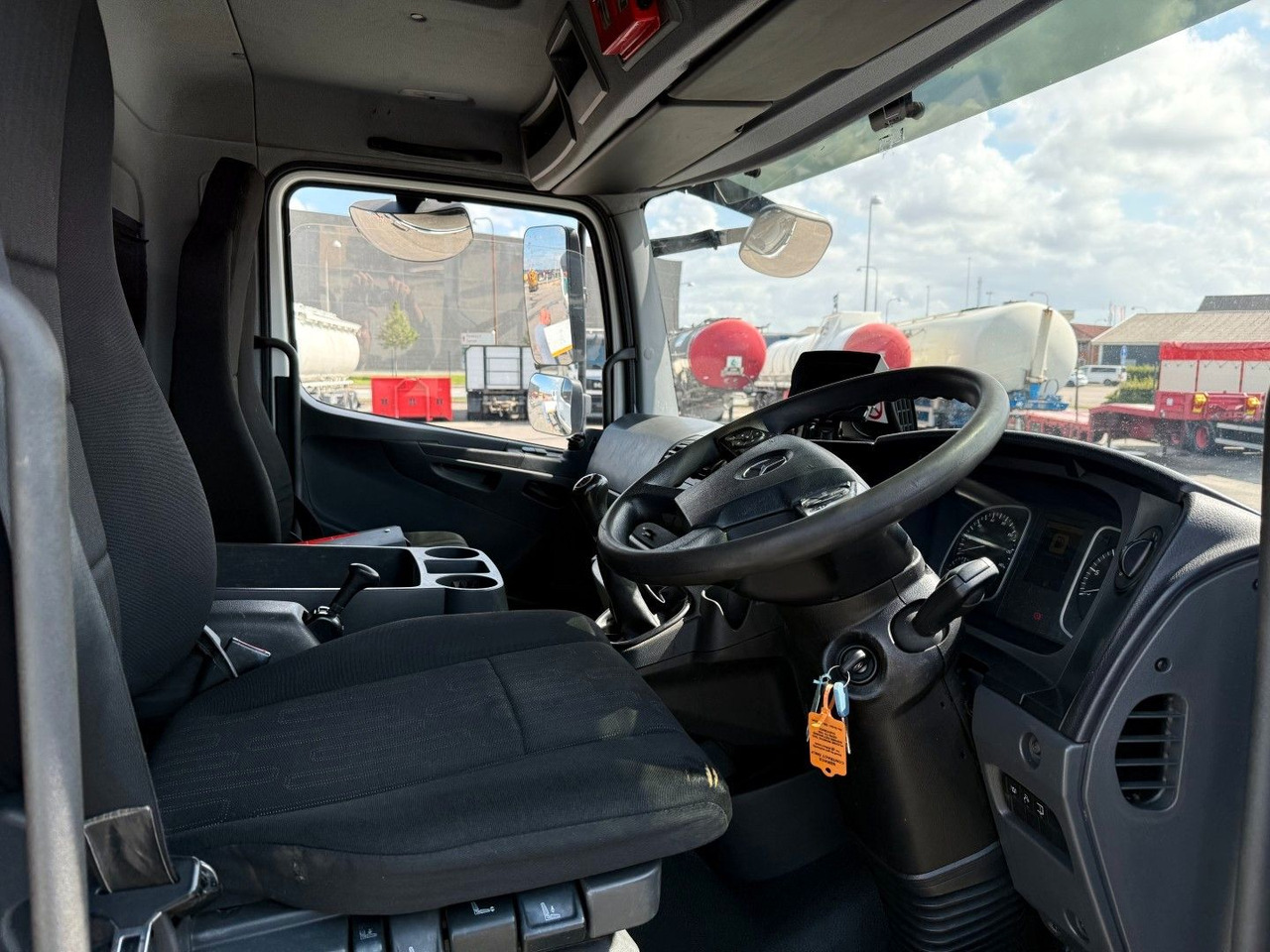 Mercedes-Benz Atego 1323 RHD Euro 6 Hvidtved Larsen Cityflex - Limpieza de alcantarillado: foto 5 Mercedes-Benz Atego 1323 RHD Euro 6 Hvidtved Larsen Cityflex - Limpieza de alcantarillado: foto 5