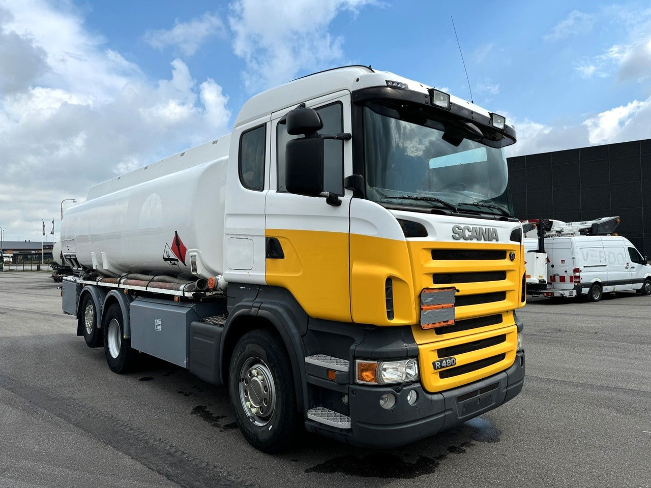 Scania R480 6x2*4 19.000 L ADR Tanktruck - Camión cisterna: foto 2 Scania R480 6x2*4 19.000 L ADR Tanktruck - Camión cisterna: foto 2
