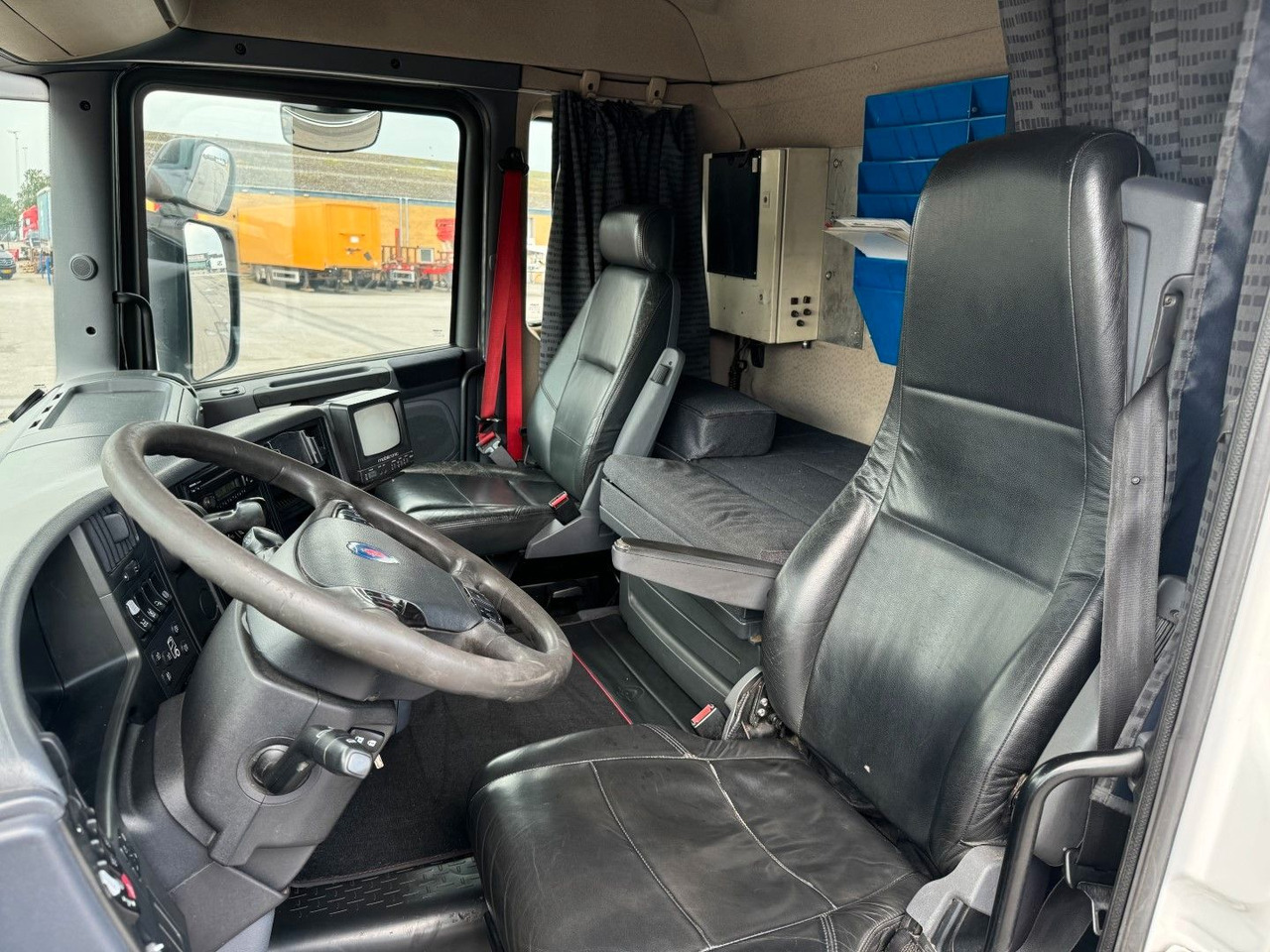 Scania R480 6x2*4 19.000 L ADR Tanktruck - Camión cisterna: foto 5 Scania R480 6x2*4 19.000 L ADR Tanktruck - Camión cisterna: foto 5