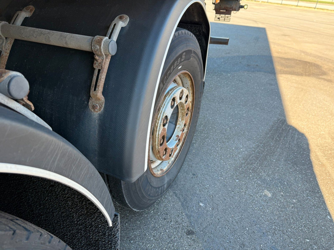 Camión frigorífico nuevo Volvo FM330 6x2*4 Carrier Supra 1250 Mt / 9.3 m Koffer: foto 14