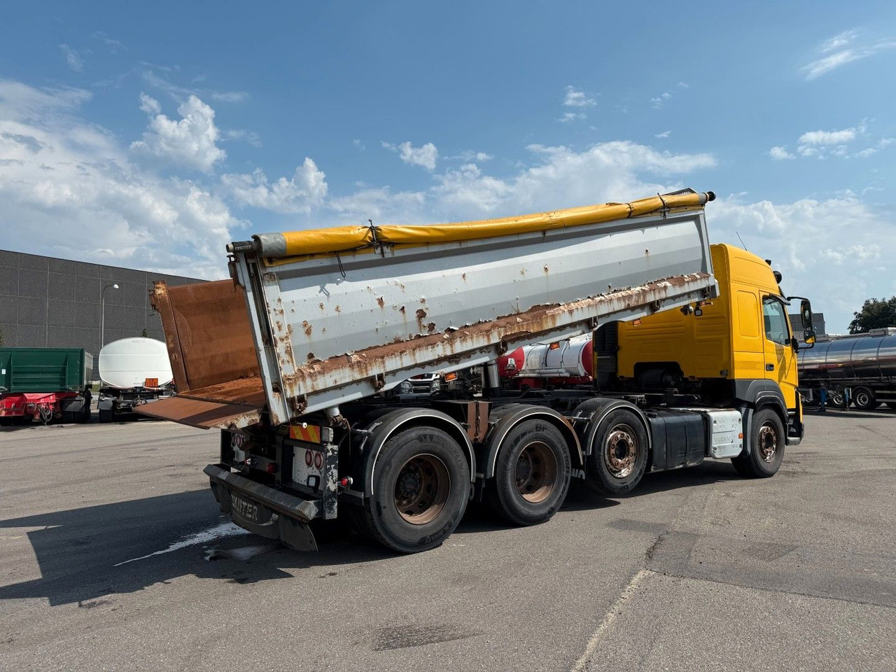 Volvo FMX500 8x4/4 Steel tipper Volvo FMX500 8x4/4 Steel tipper / Kipper - Camión volquete: foto 3 Volvo FMX500 8x4/4 Steel tipper Volvo FMX500 8x4/4 Steel tipper / Kipper - Camión volquete: foto 3