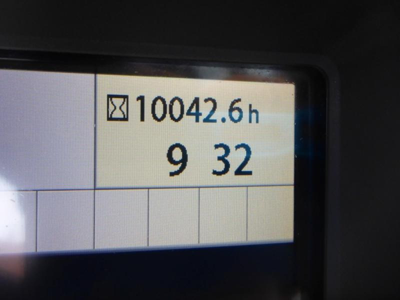 Hitachi ZX225USLC-5B - Excavadora de cadenas: foto 5 Hitachi ZX225USLC-5B - Excavadora de cadenas: foto 5