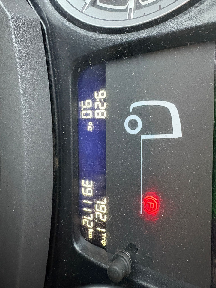 Camión caja cerrada DAF LF 230 FA: foto 10 Camión caja cerrada DAF LF 230 FA: foto 10